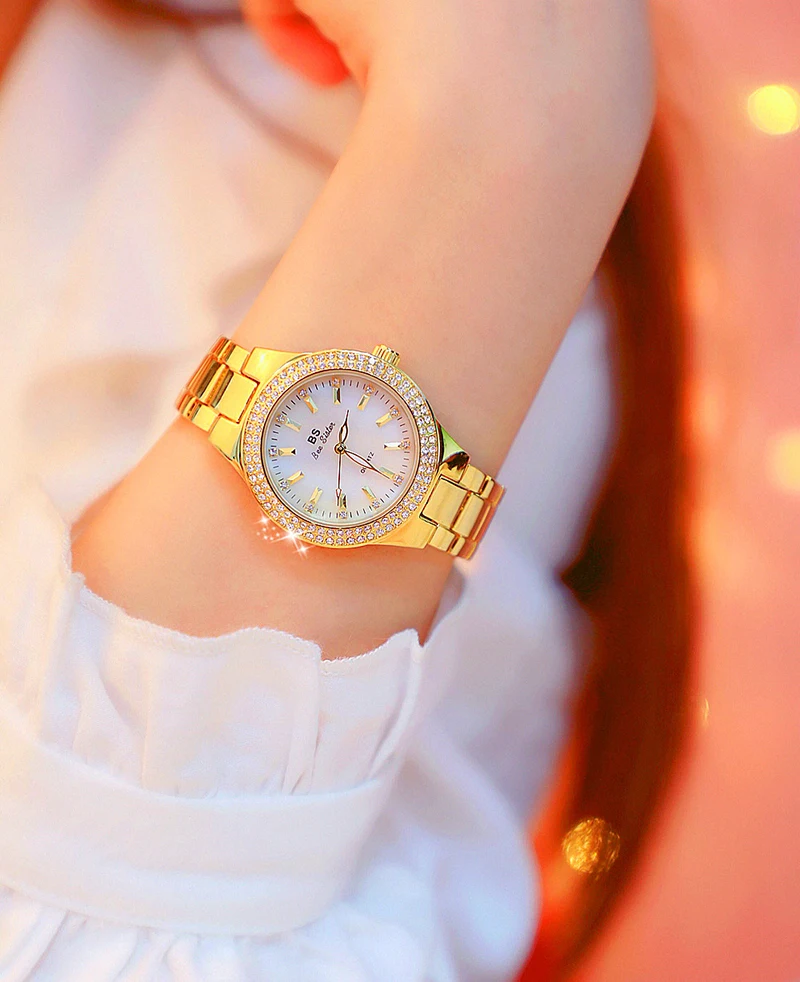 Women's Crystal Patterned Watch Women's Crystal Patterned Watch