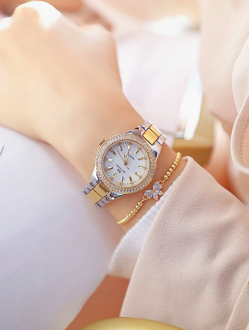 Women's Crystal Patterned Watch Women's Crystal Patterned Watch