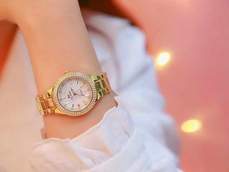 Women's Crystal Patterned Watch Women's Crystal Patterned Watch