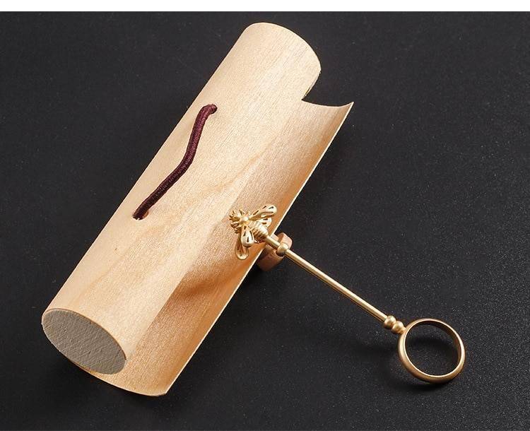 Bee Shaped Cigarette Ring Holder For Women Bee Shaped Cigarette Ring Holder For Women