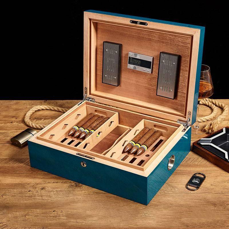 Cedar Wood Cigar Humidor with Gloss Finish